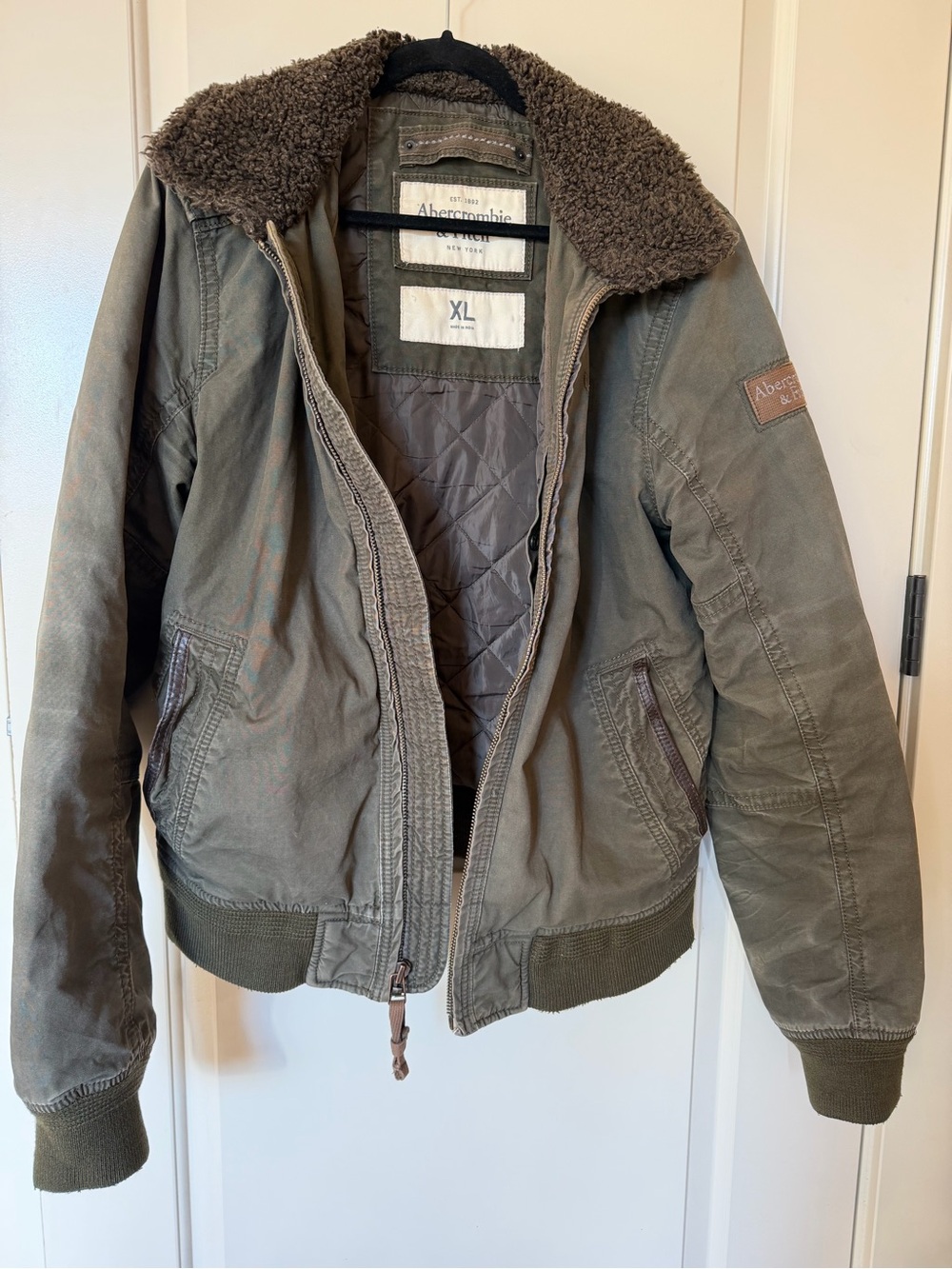 Abercrombie & Fitch Olive Green Sherpa Collar Bomber Jacket Mens XL